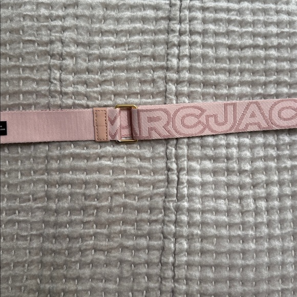 Marc Jacob’s Thin Logo Strap - Picture 3 of 8